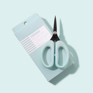SOHMO Go-To medium baby blue scissors