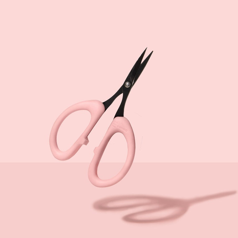 SOHMO Go-To Embroidery Scissors - small pink with flexible handles