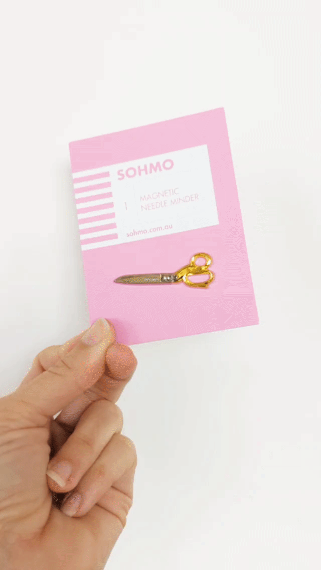SOHMO - Magnetic Needle Minder - Mini Sewing Scissors