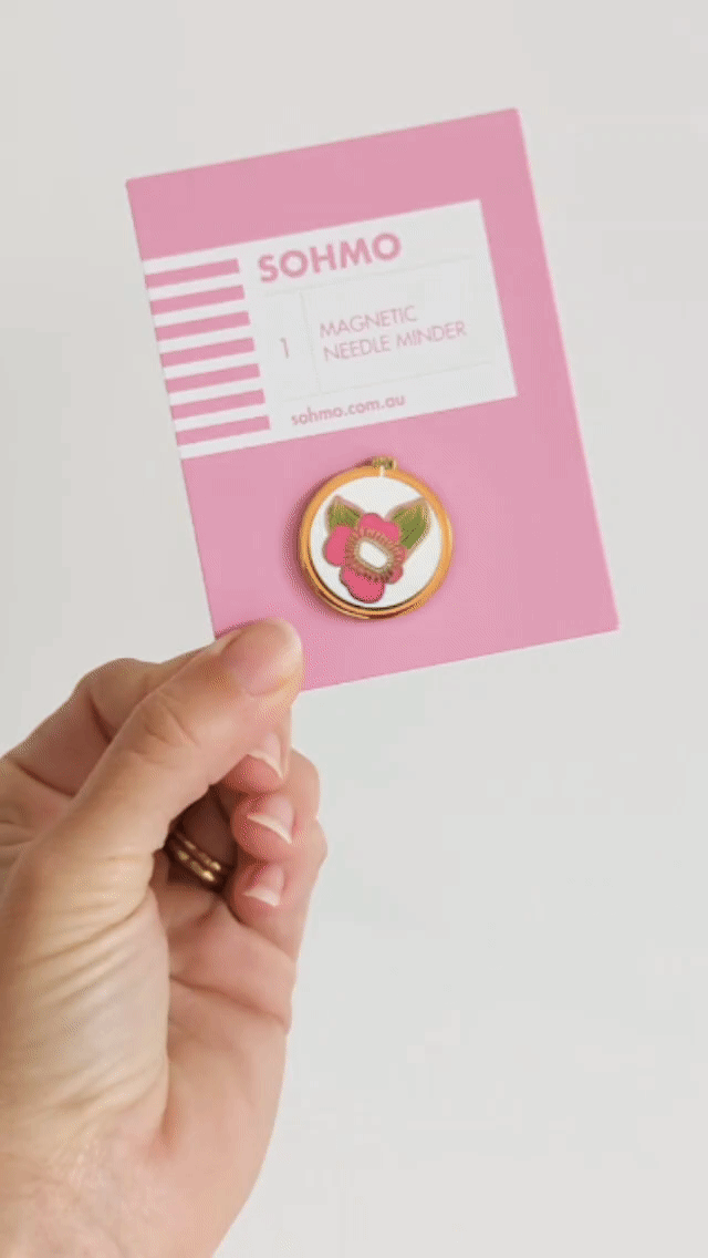 SOHMO - Magnetic Needle Minder - Embroidery Hoop (Pink)