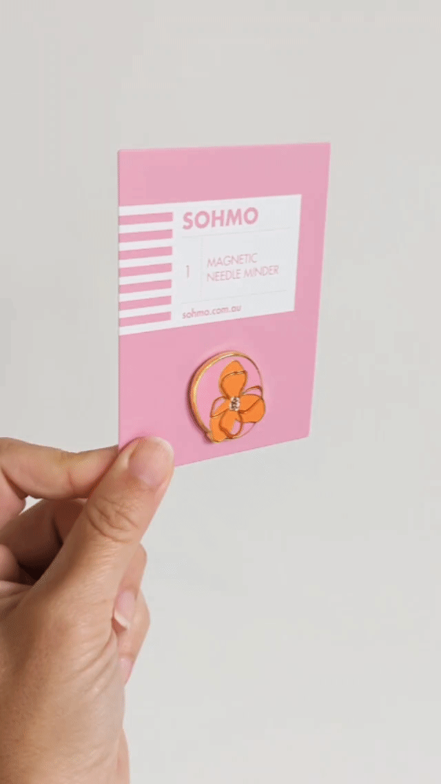 SOHMO - Magnetic Needle Minder - Abstract Flowers (orange)
